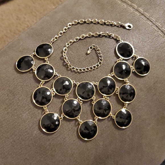 Chico’s Gold Hammered Disc Statement Necklace with Black Faceted Stones - Picture 7 of 8